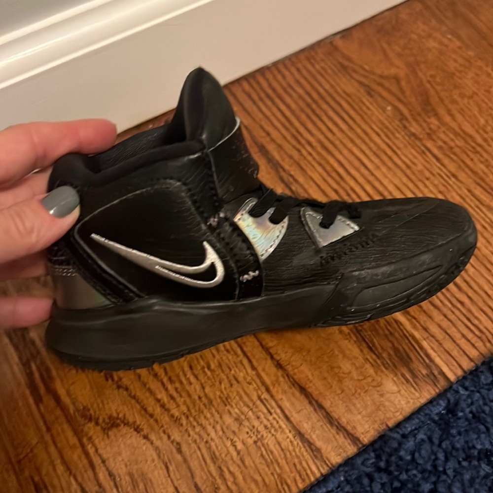 Nike Boys size 11. Excellent condition!
